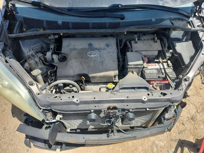2011 TOYOTA SIENNA XLE 8-PASSENGER  