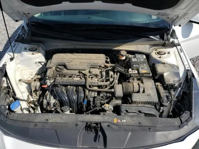 2023 HYUNDAI ELANTRA SE  