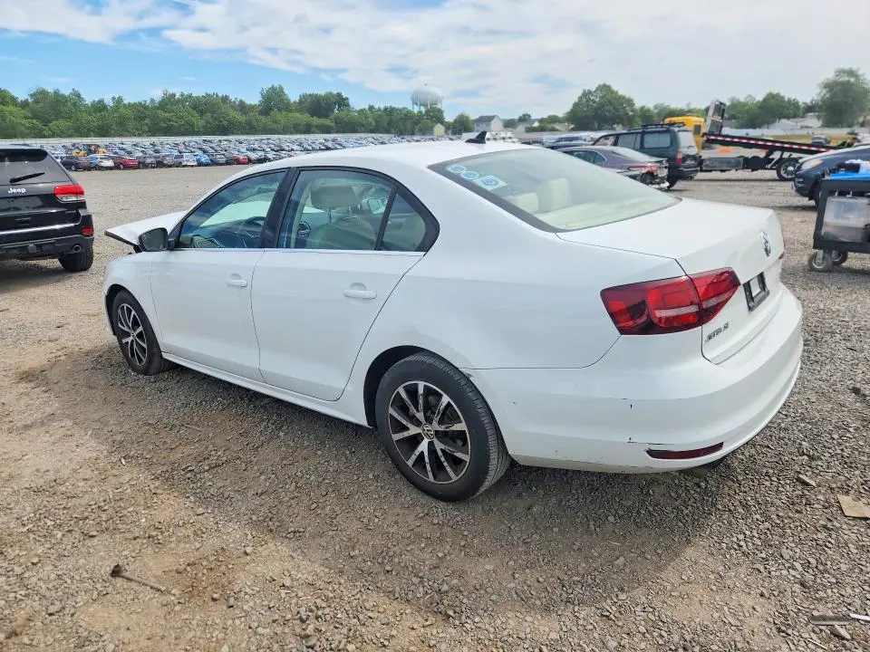 2017 VOLKSWAGEN JETTA SE  