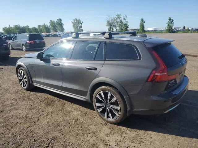 2023 VOLVO V60 CROSS COUNTRY PLUS  