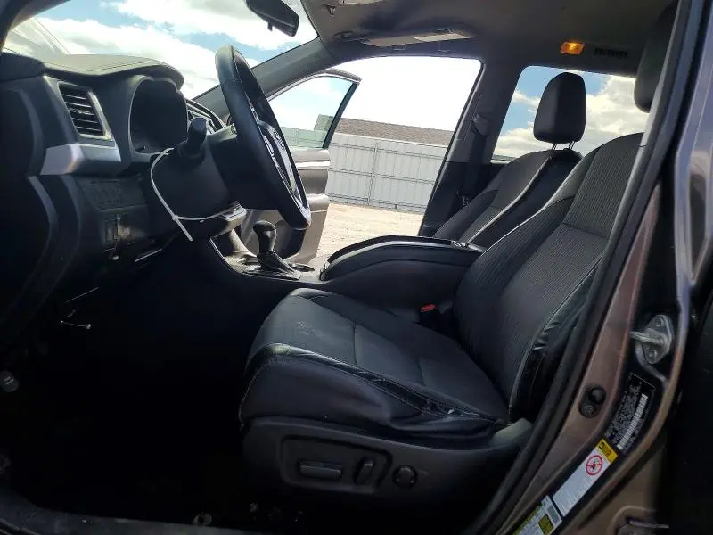 2014 TOYOTA HIGHLANDER LE PLUS  