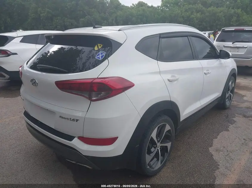 2016 HYUNDAI TUCSON SPORT