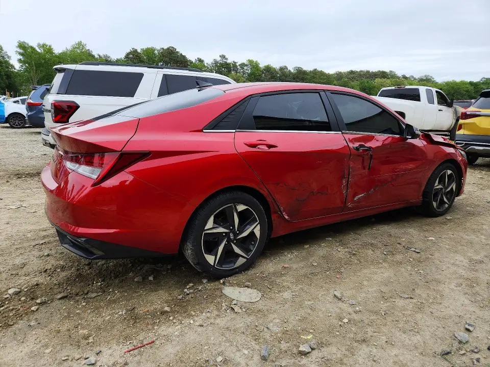 2021 HYUNDAI ELANTRA SEL  