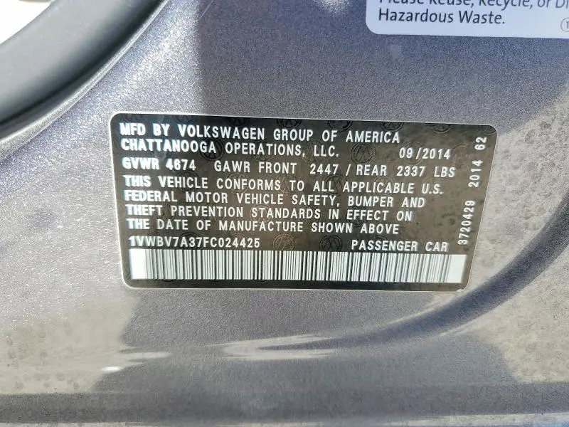 2015 VOLKSWAGEN PASSAT SE  