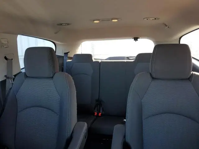 2016 CHEVROLET TRAVERSE LT  
