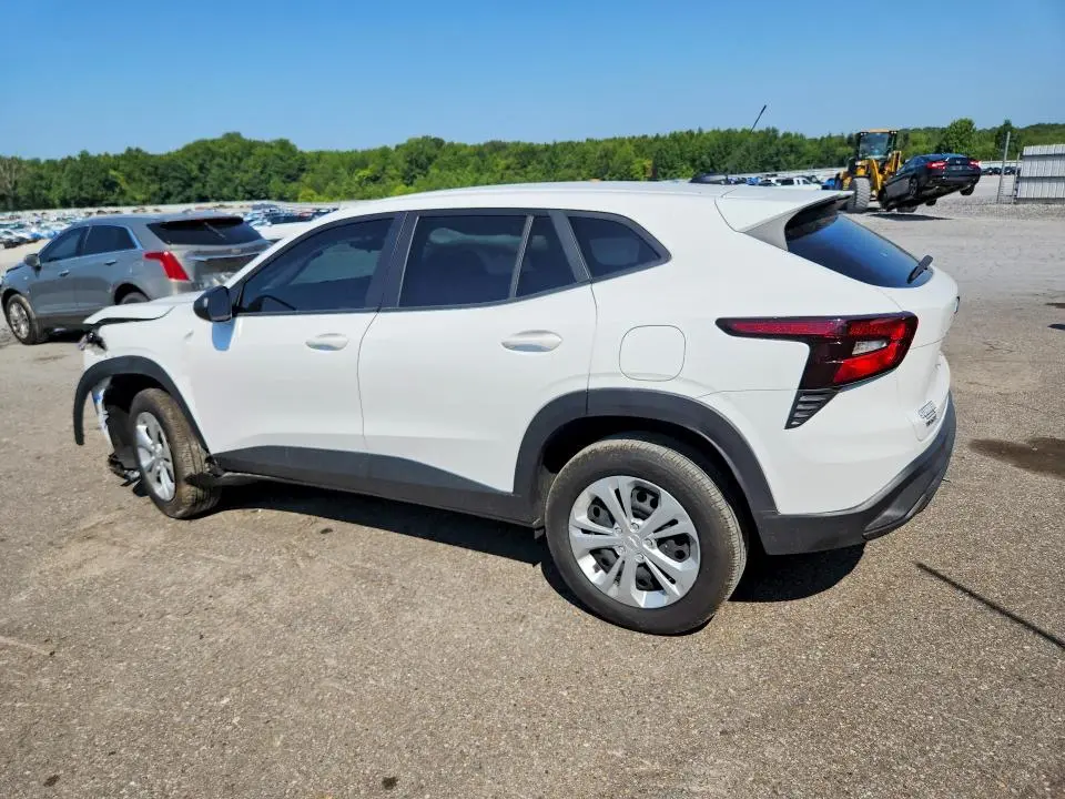 2025 CHEVROLET TRAX LS  