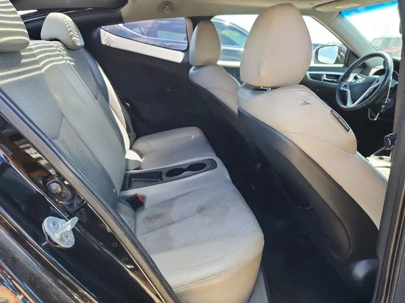 2013 HYUNDAI VELOSTER BASE  