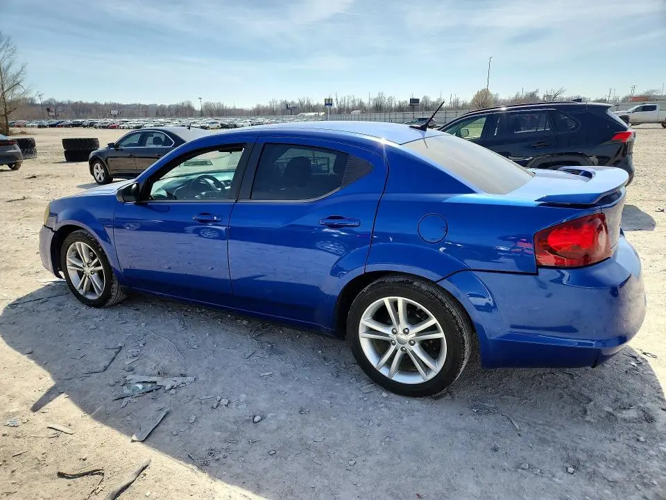 2013 DODGE AVENGER SE  