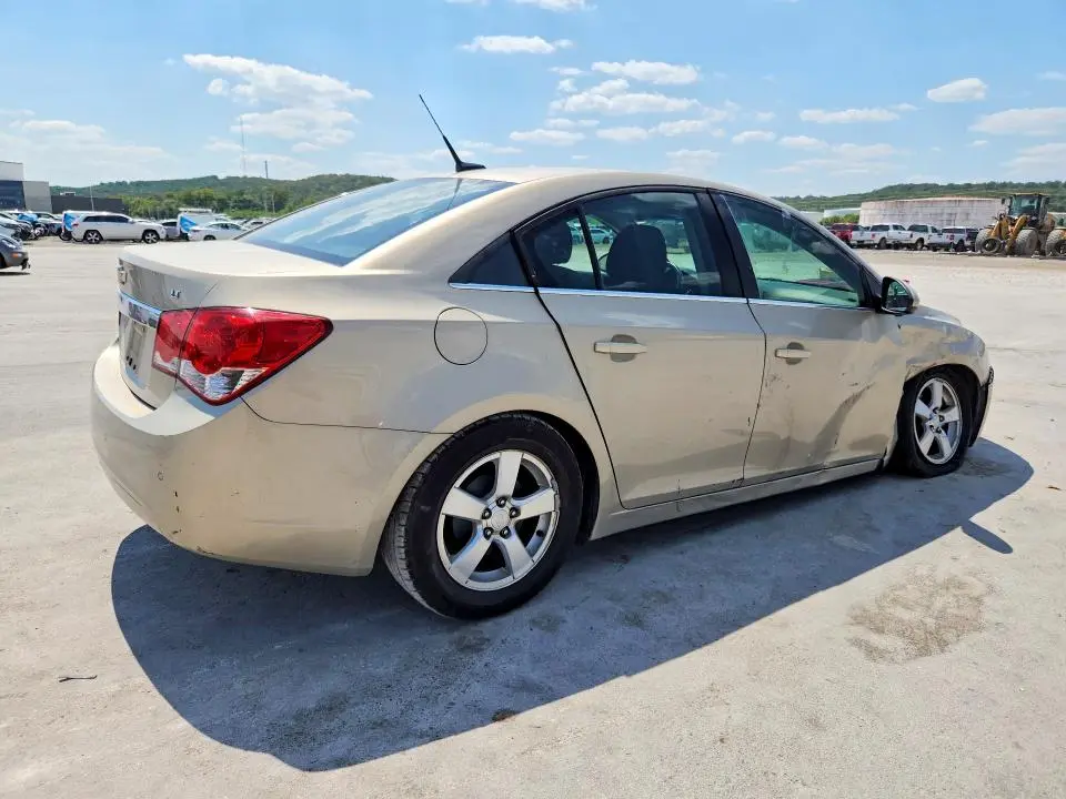 2012 CHEVROLET CRUZE LT  
