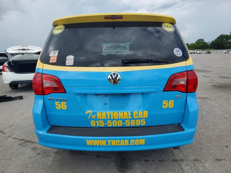 2013 VOLKSWAGEN ROUTAN SE  