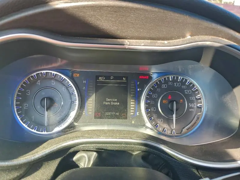 2016 CHRYSLER 200 LIMITED  