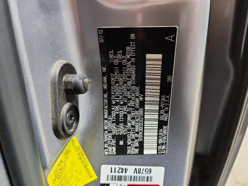 2012 TOYOTA SIENNA XLE 8-PASSENGER  