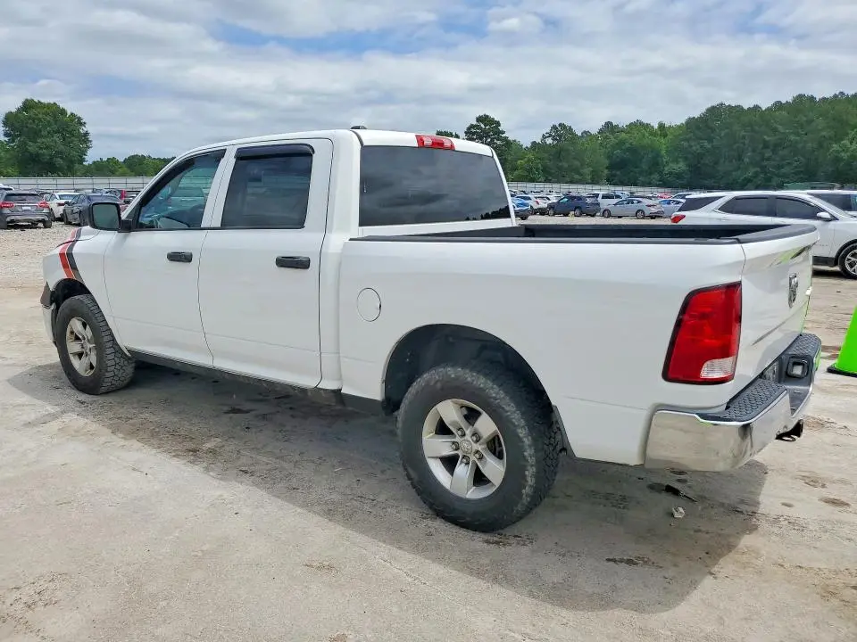 2015 RAM 1500 ST  