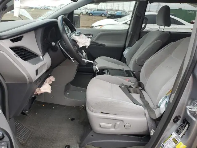 2015 TOYOTA SIENNA LE  