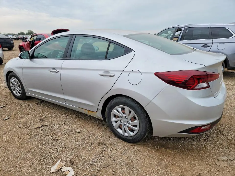 2019 HYUNDAI ELANTRA SE  