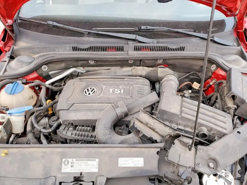 2016 VOLKSWAGEN JETTA SPORT  