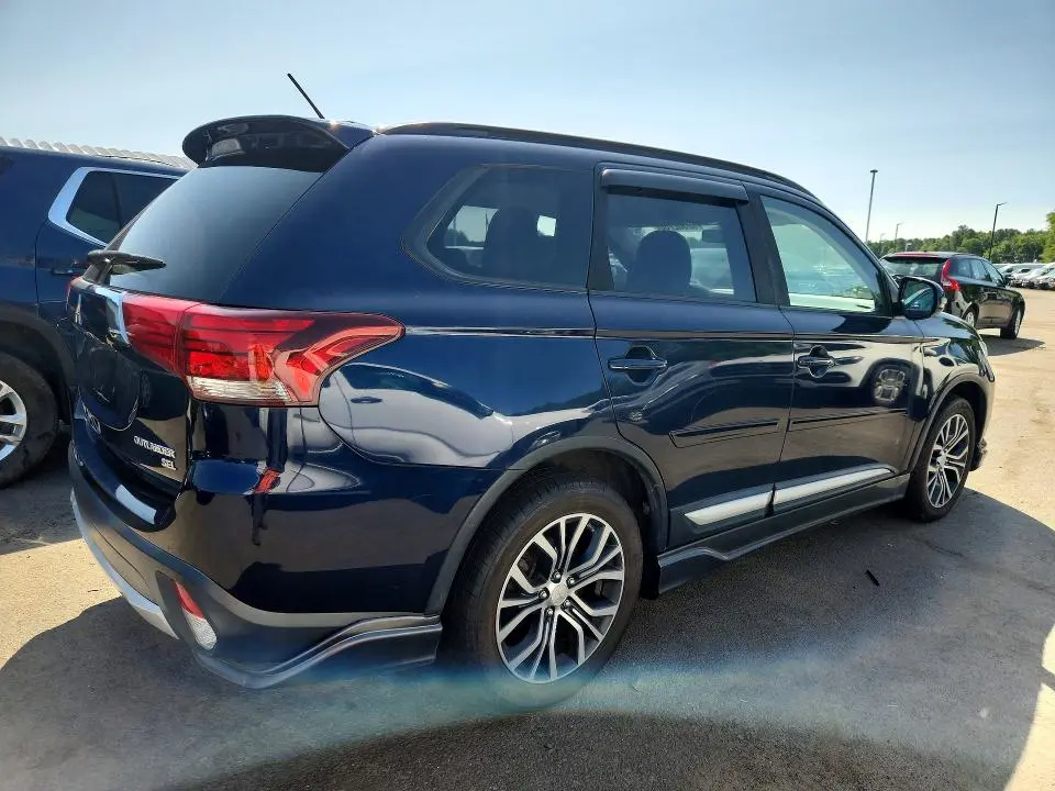 2016 MITSUBISHI OUTLANDER SE  