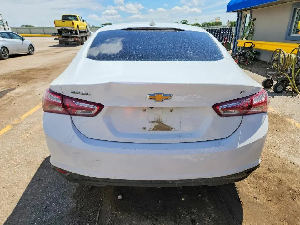 2022 CHEVROLET MALIBU LT  