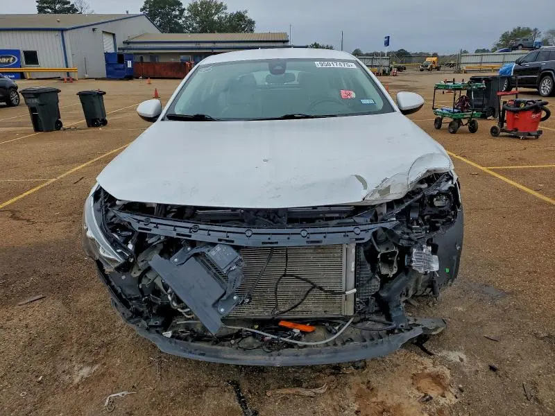 2019 BUICK REGAL ESSENCE  