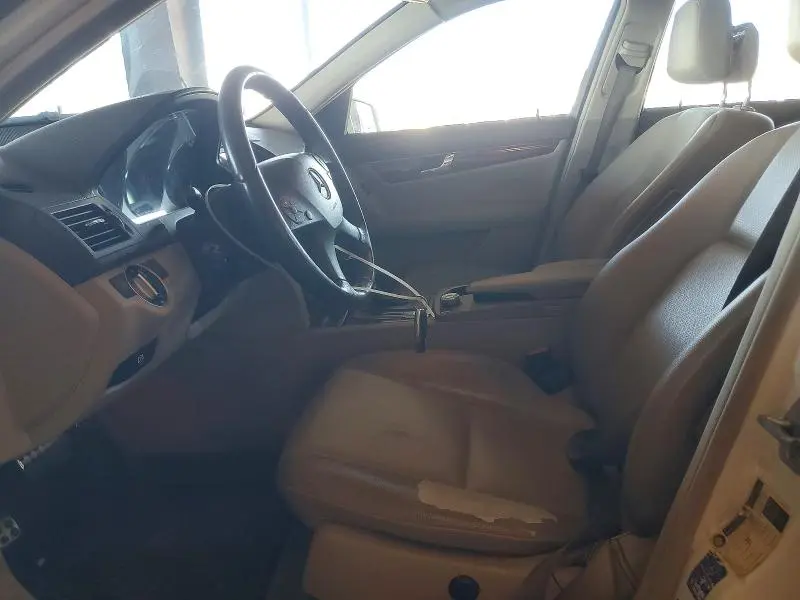 2011 MERCEDES-BENZ C 300  