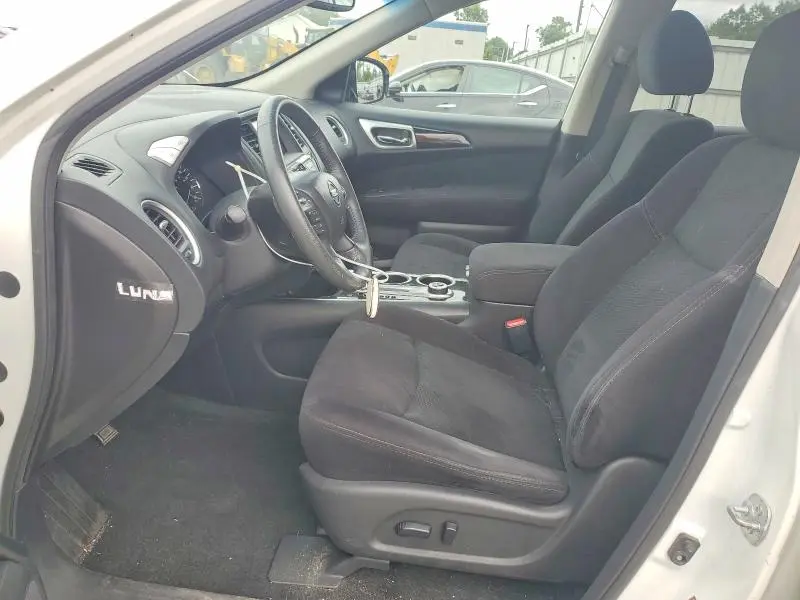 2016 NISSAN PATHFINDER SV  