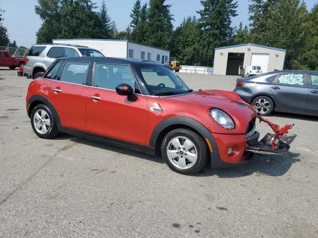 2017 MINI COOPER   