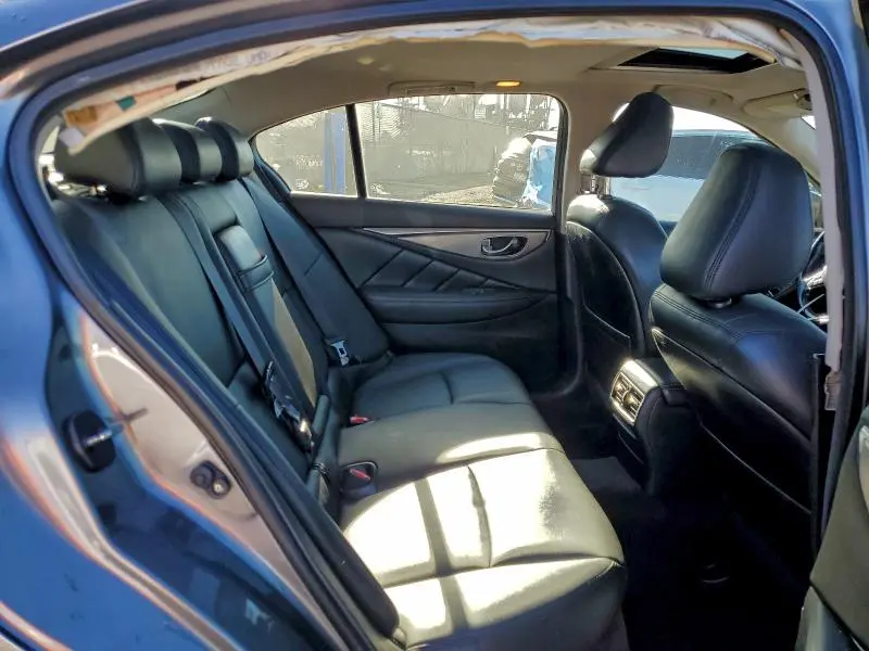 2015 INFINITI Q50 BASE  