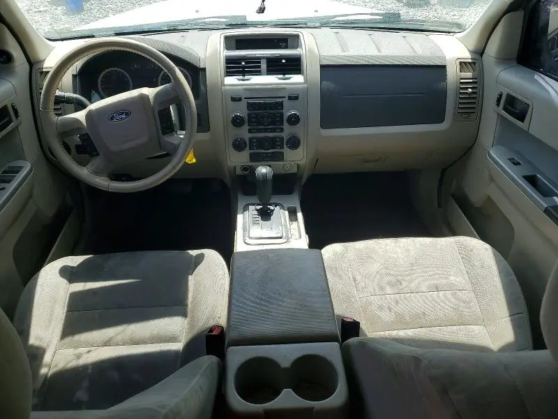 2011 FORD ESCAPE XLT  