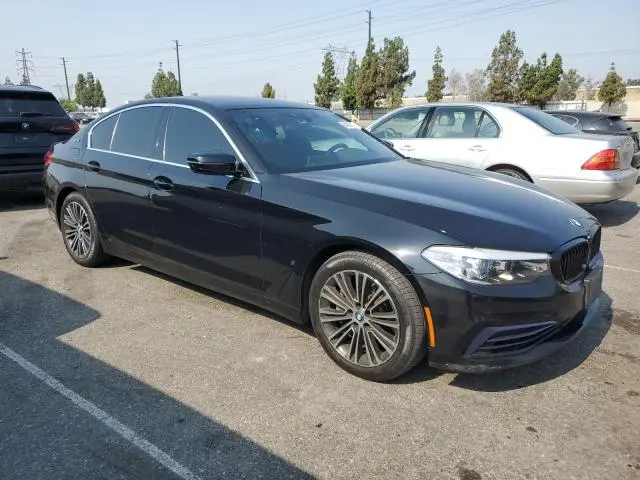 2019 BMW 530E   