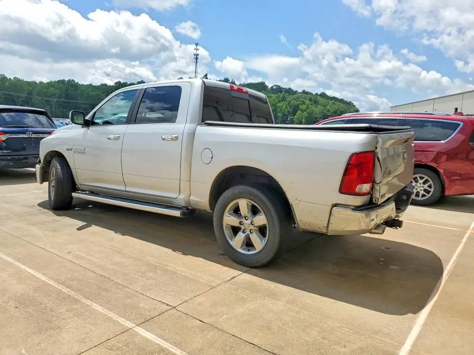2018 RAM 1500 SLT  