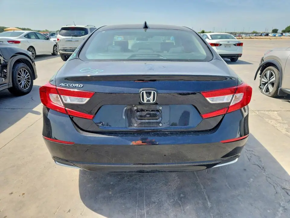2020 HONDA ACCORD LX  