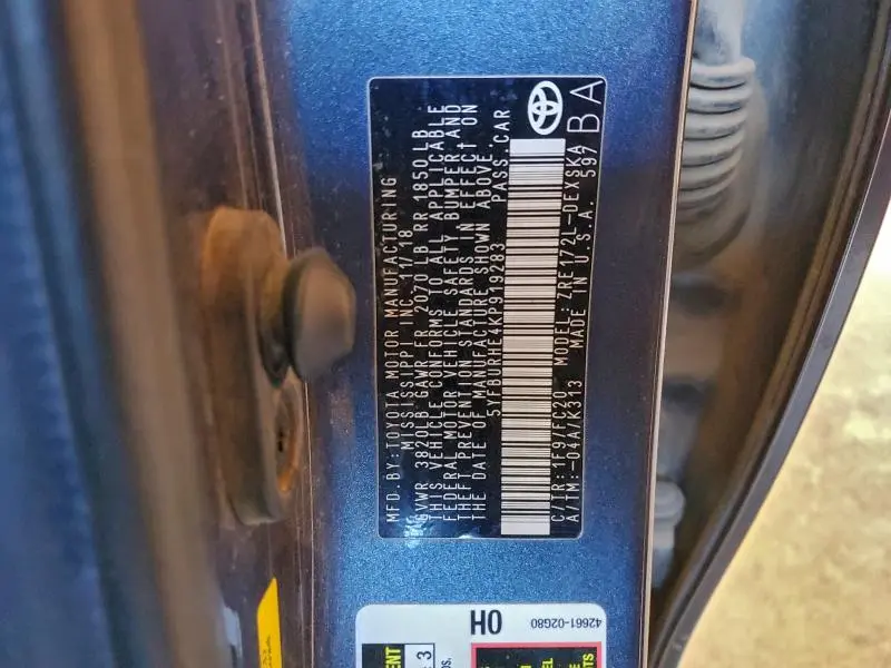 2019 TOYOTA COROLLA L  