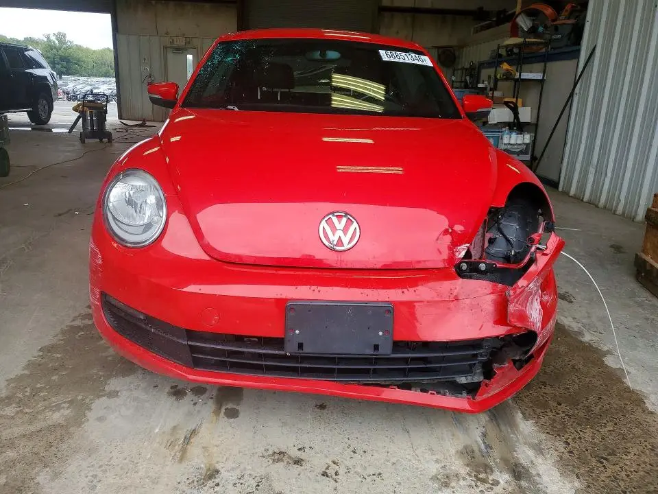 2013 VOLKSWAGEN BEETLE   