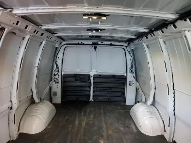 2023 GMC SAVANA G2500  