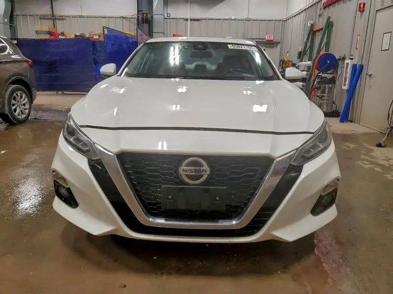 2021 NISSAN ALTIMA SL  