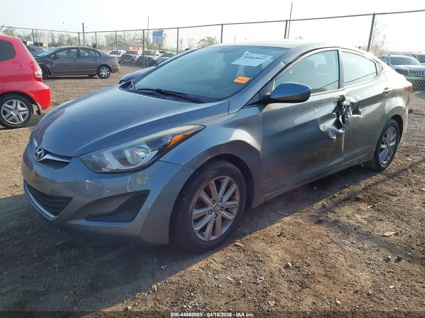 2016 HYUNDAI ELANTRA SE
