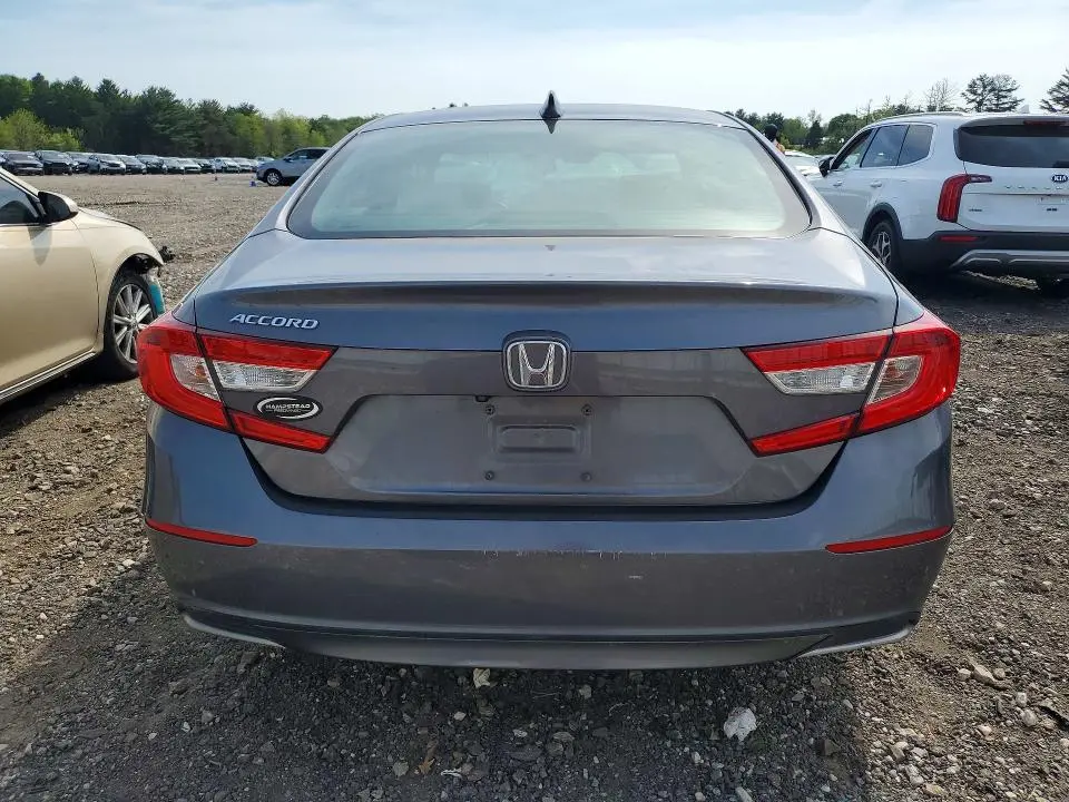 2018 HONDA ACCORD LX  