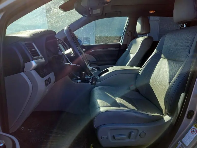 2019 TOYOTA HIGHLANDER LIMITED  