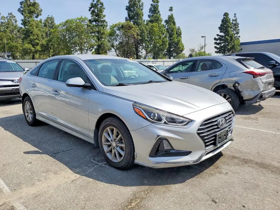2018 HYUNDAI SONATA SE  