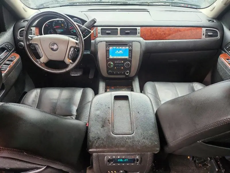 2011 GMC YUKON XL K1500 SLT  