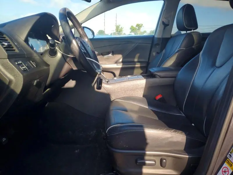 2015 TOYOTA VENZA XLE  