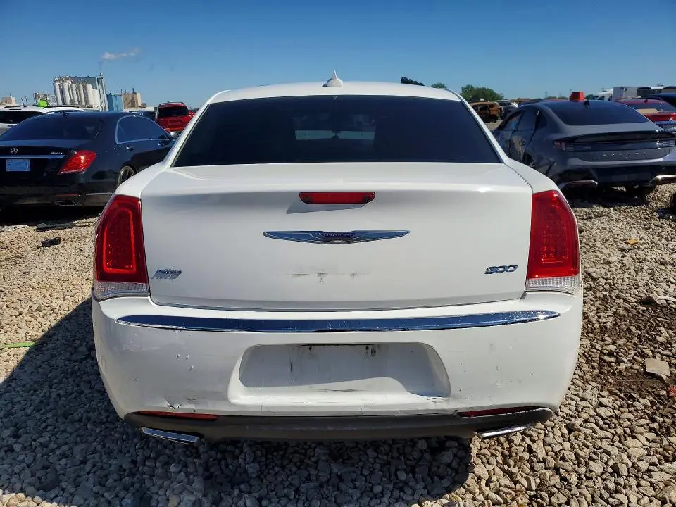 2020 CHRYSLER 300 LIMITED  