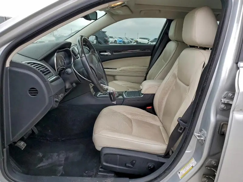 2019 CHRYSLER 300 LIMITED  