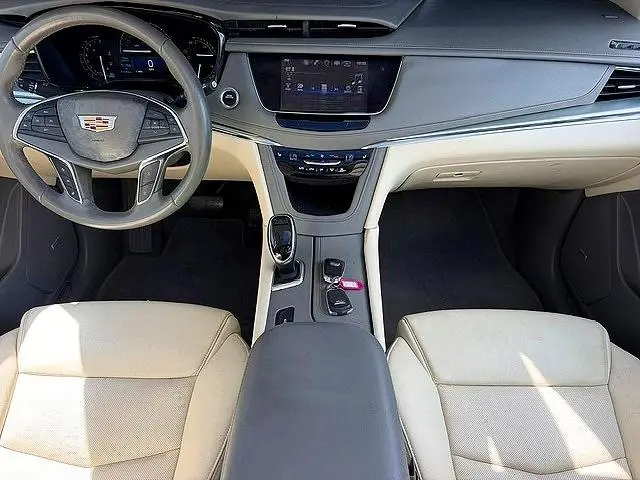 2019 CADILLAC XT5 LUXURY  