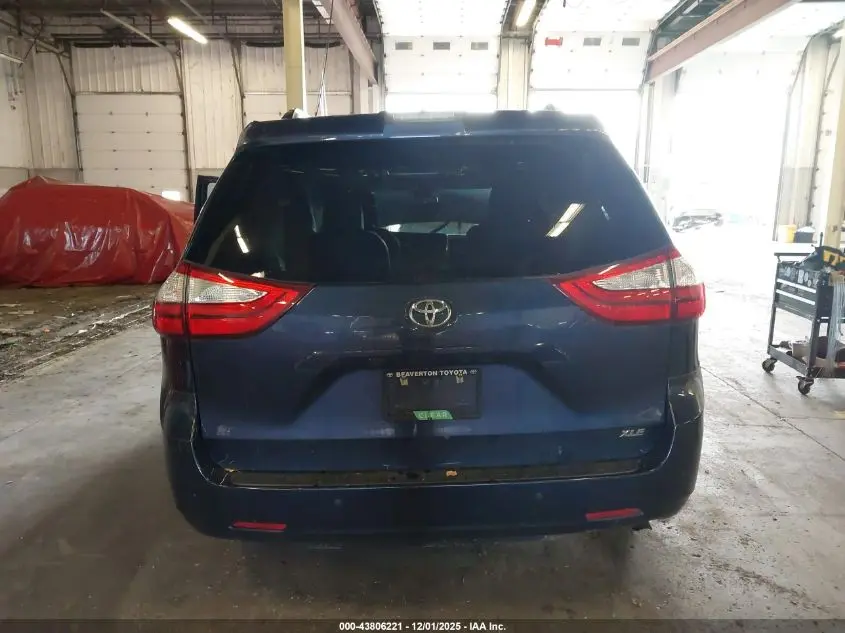 2019 TOYOTA SIENNA XLE 7 PASSENGER