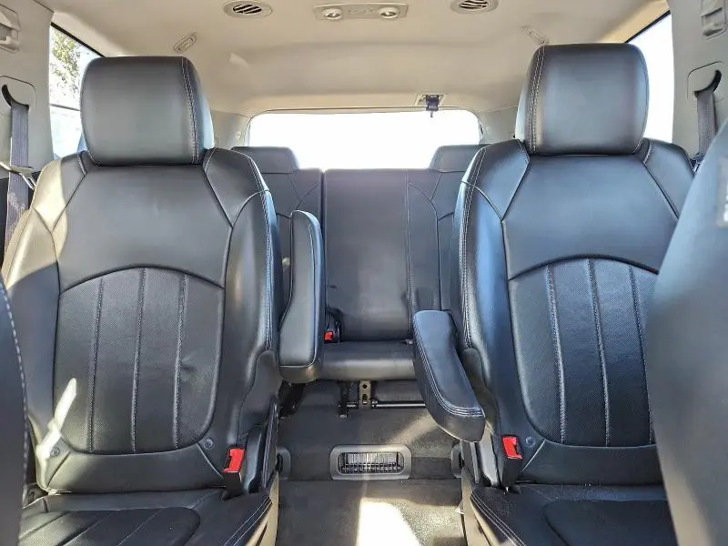 2015 CHEVROLET TRAVERSE LTZ  