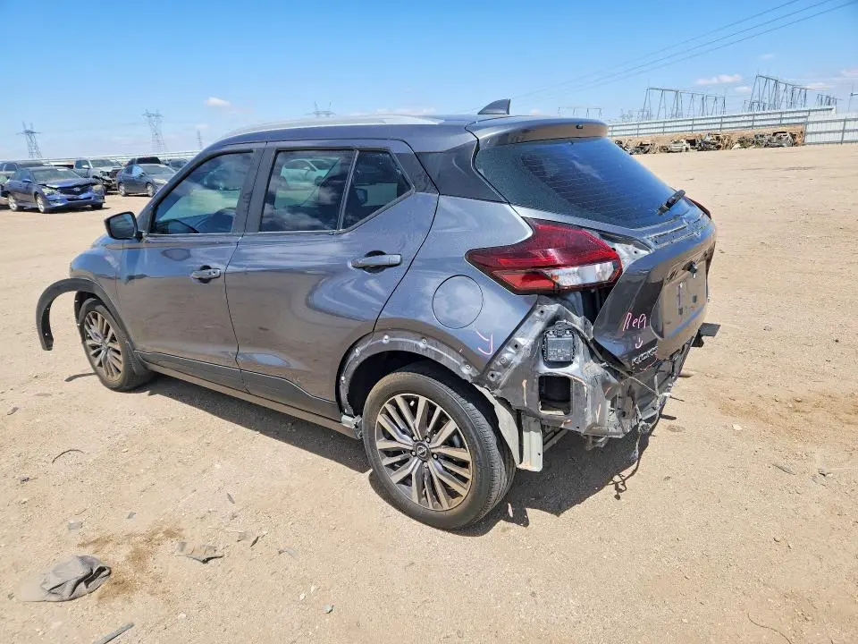 2023 NISSAN KICKS SV  