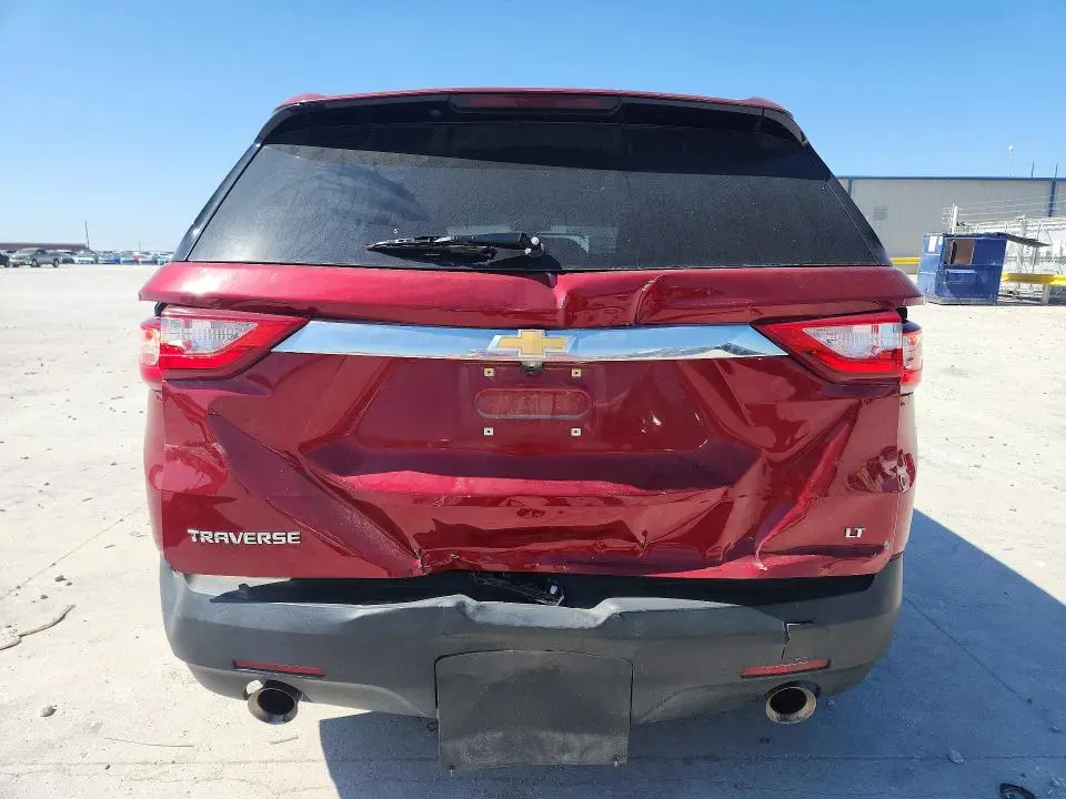 2018 CHEVROLET TRAVERSE LT  