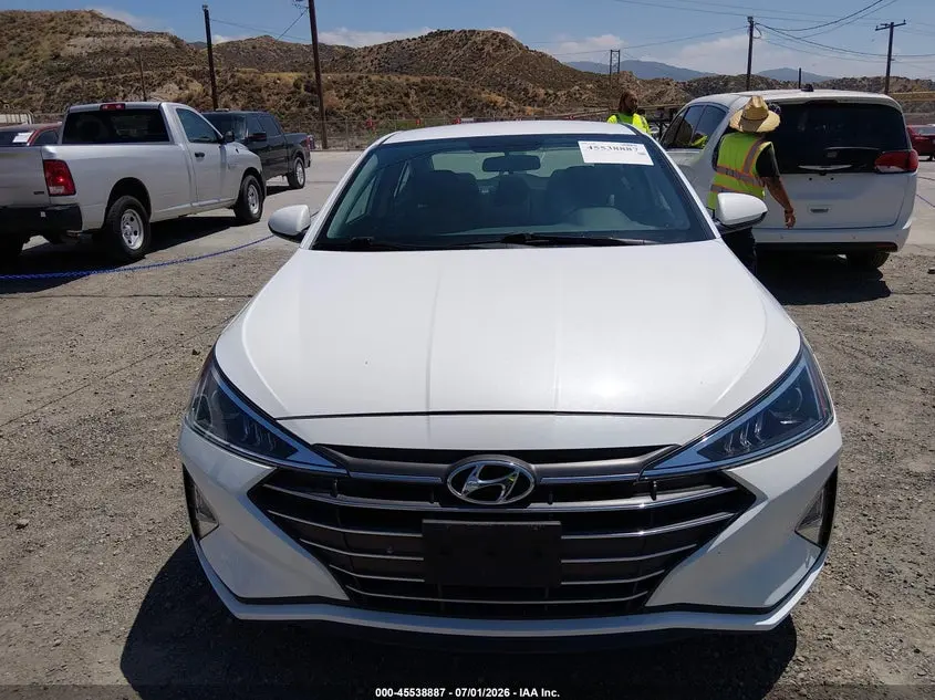 2019 HYUNDAI ELANTRA SE