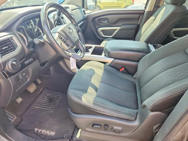 2018 NISSAN TITAN SV  